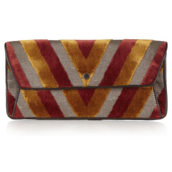 Marc by Marc Jacobs Handbags - 🎉HOST PICK!🎉Marc Jacobs clutch.  NWOT